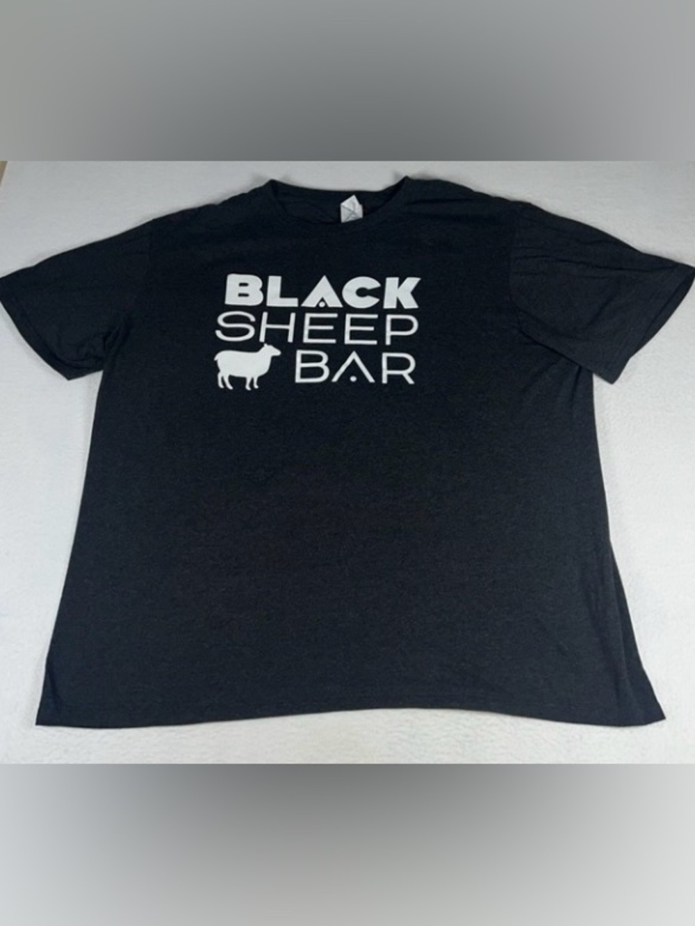 Port & Company Black Sheep Bar T-Shirt Mens 2XL Gray Pub Tavern Graphic Tee Logo